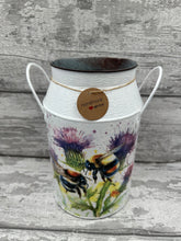 Load image into Gallery viewer, Bee churn