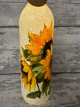 Load image into Gallery viewer, Sun flower light up bottle