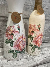 Load image into Gallery viewer, Pink rose vase and light up bottle gift set