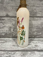 Load image into Gallery viewer, Hare floral light up bottle