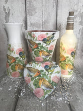 Load image into Gallery viewer, Robin Blue tit light up bottle