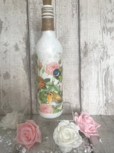 Load image into Gallery viewer, Robin Blue tit light up bottle