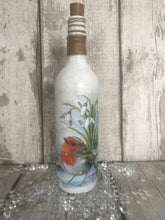 Load image into Gallery viewer, Robin light up bottle