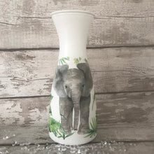 Load image into Gallery viewer, Elephant Vase & Light Up Bottle