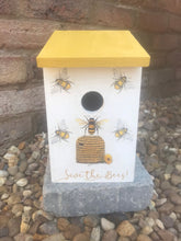 Load image into Gallery viewer, Bee bird box