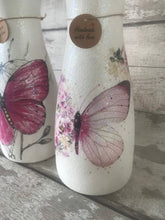 Load image into Gallery viewer, Pink butterfly vase