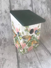 Load image into Gallery viewer, Birds bird box