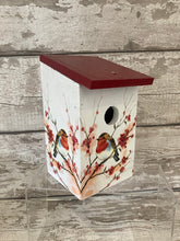 Load image into Gallery viewer, Robin bird box red roof