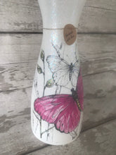 Load image into Gallery viewer, Butterfly vase, sparkly glitter
