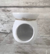 Load image into Gallery viewer, Bee Mine mini gift set