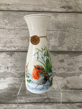 Load image into Gallery viewer, White robin vase & light up bottle