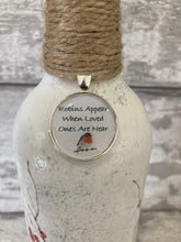 Load image into Gallery viewer, Robin light up bottle With Charm