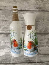 Load image into Gallery viewer, White robin vase & light up bottle