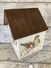 Load image into Gallery viewer, Sparrow Bird box