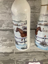 Load image into Gallery viewer, Horse vase and light up bottle set