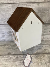 Load image into Gallery viewer, Sparrow Bird box