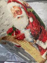 Load image into Gallery viewer, Xmas selection vase