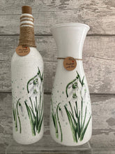 Load image into Gallery viewer, Snowdrop vase and light up bottle set