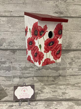 Load image into Gallery viewer, Poppy bird box