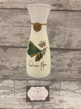 Load image into Gallery viewer, Queen Bee vase & light up bottle