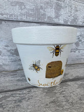 Load image into Gallery viewer, Bee plant pot