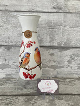 Load image into Gallery viewer, Chaffinch vase