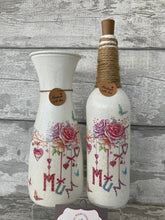 Load image into Gallery viewer, Mum vase And light up bottle set