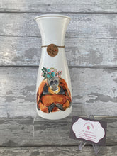 Load image into Gallery viewer, Orangutan vase