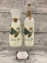 Load image into Gallery viewer, Queen Bee vase & light up bottle