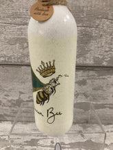 Load image into Gallery viewer, Queen Bee vase & light up bottle