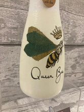 Load image into Gallery viewer, Queen Bee vase & light up bottle