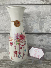 Load image into Gallery viewer, Mum vase