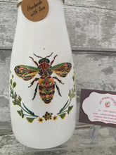 Load image into Gallery viewer, Bee Vase