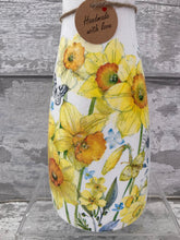 Load image into Gallery viewer, Daffodil vase