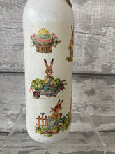Load image into Gallery viewer, Easter light up bottle and matching vase