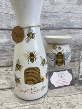 Load image into Gallery viewer, Bee Gift Set