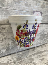 Load image into Gallery viewer, Wildflower plant pot
