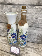 Load image into Gallery viewer, Iris Flower vase and light up bottle set