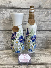 Load image into Gallery viewer, Iris Flower vase and light up bottle set