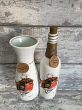 Load image into Gallery viewer, Robin in hat vase and light up bottle set
