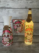 Load image into Gallery viewer, skull light up bottle
