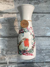 Load image into Gallery viewer, Robin wreath Vase