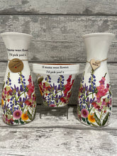 Load image into Gallery viewer, Mum vase - Flower