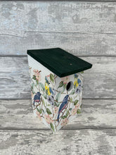 Load image into Gallery viewer, Birds bird box