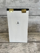 Load image into Gallery viewer, Robin in tree bird box - Robins Appear