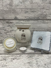 Load image into Gallery viewer, Old English wax burner gift set