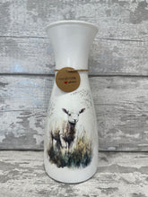 Load image into Gallery viewer, Lamb Vase