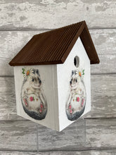 Load image into Gallery viewer, Hedgehog Bird box