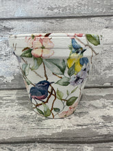Load image into Gallery viewer, Birds plant pot