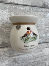 Load image into Gallery viewer, Robins Appear wax burner